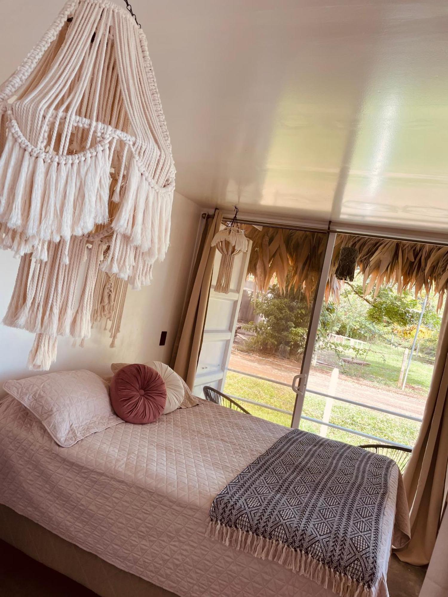 Bed and Breakfast Casa Luce Puerto Viejo de Talamanca Экстерьер фото